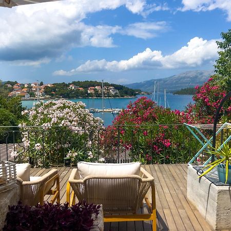 Eco Aparthotel The Dreamers'S Club Lumbarda Bagian luar foto