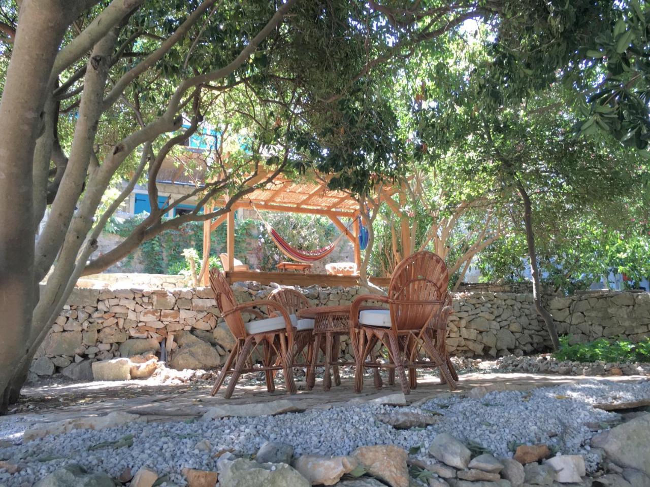 Eco Aparthotel The Dreamers'S Club Lumbarda Bagian luar foto