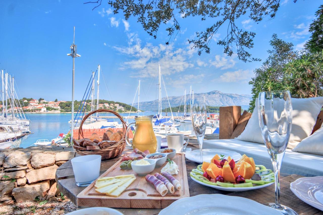 Eco Aparthotel The Dreamers'S Club Lumbarda Bagian luar foto