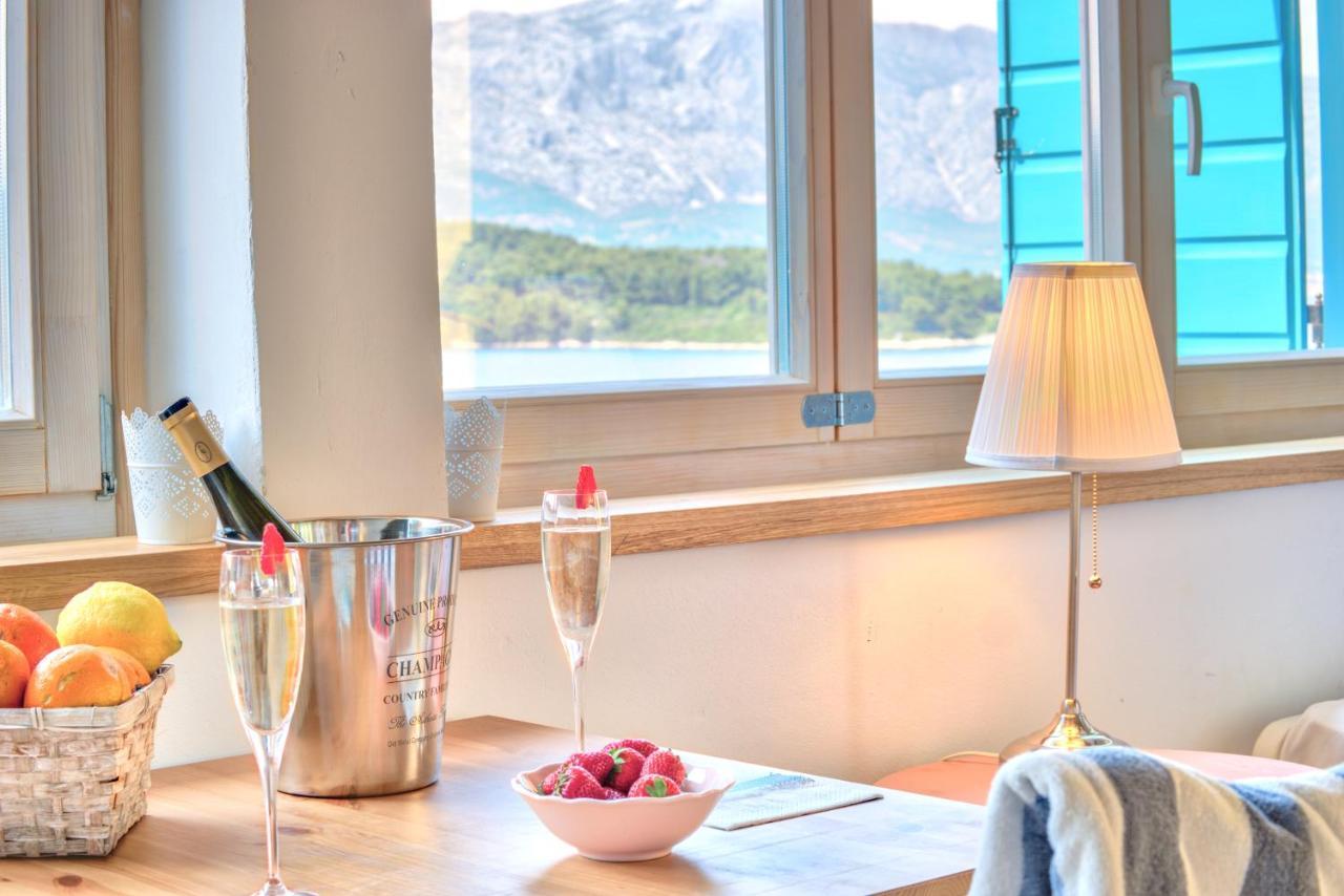 Eco Aparthotel The Dreamers'S Club Lumbarda Bagian luar foto
