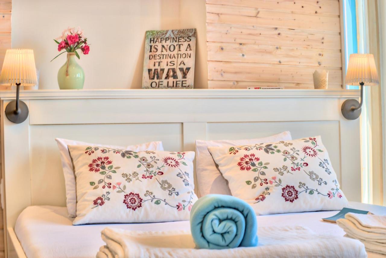 Eco Aparthotel The Dreamers'S Club Lumbarda Bagian luar foto